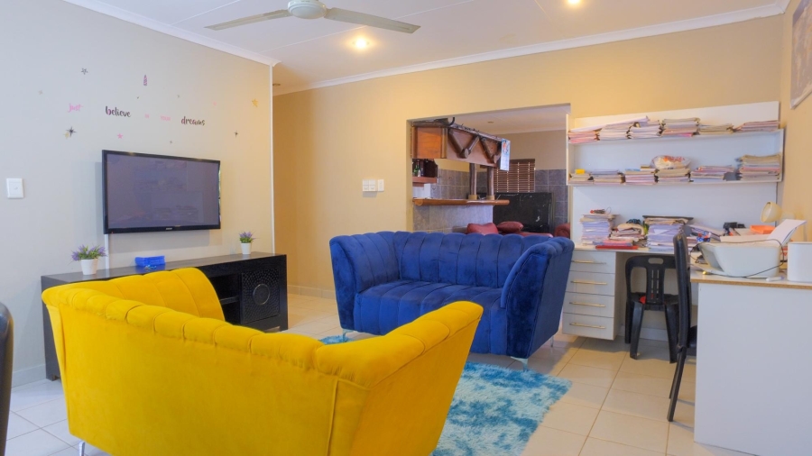 3 Bedroom Property for Sale in Safari Gardens North West